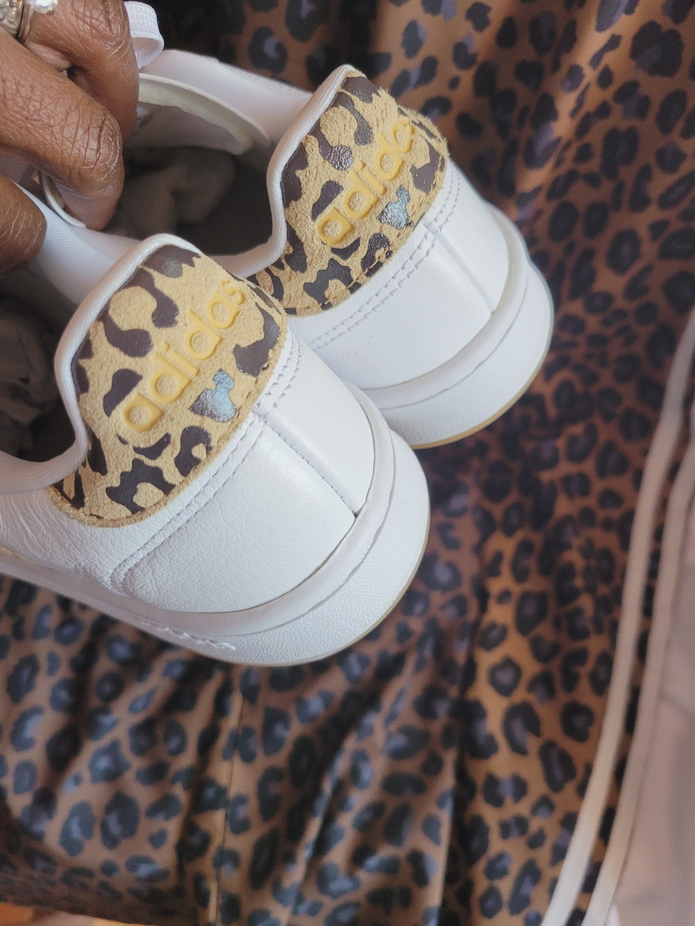 adidas Cloudfoam comfort  Leopard Stripe Sneakers 8.5M - Picture 3 of 12
